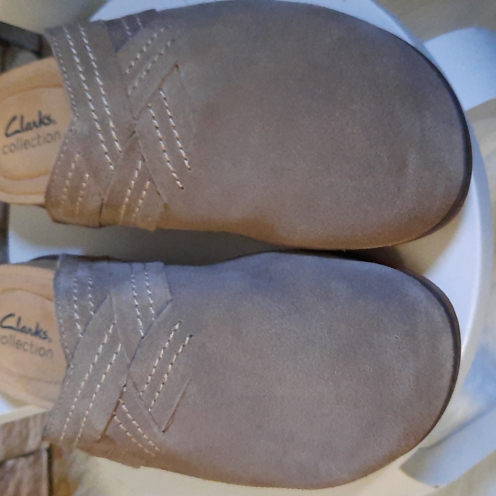 Women's Clark's Brynn Clog Pebble Suede Mule Shoe Size 7.5 M